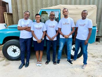 Go Giraffe Safaris Photo